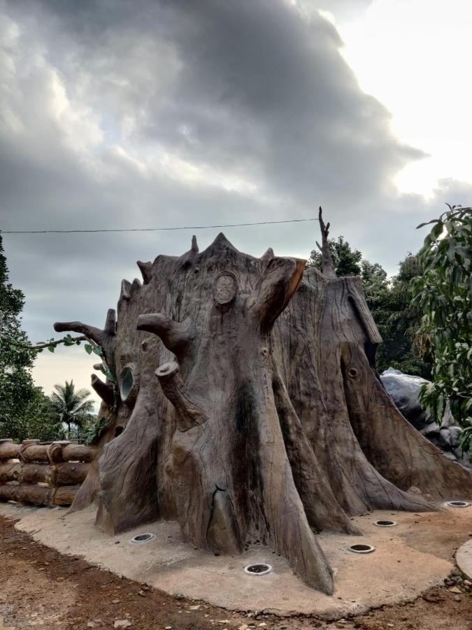Forest And River Edge Resort Kannur Luaran gambar