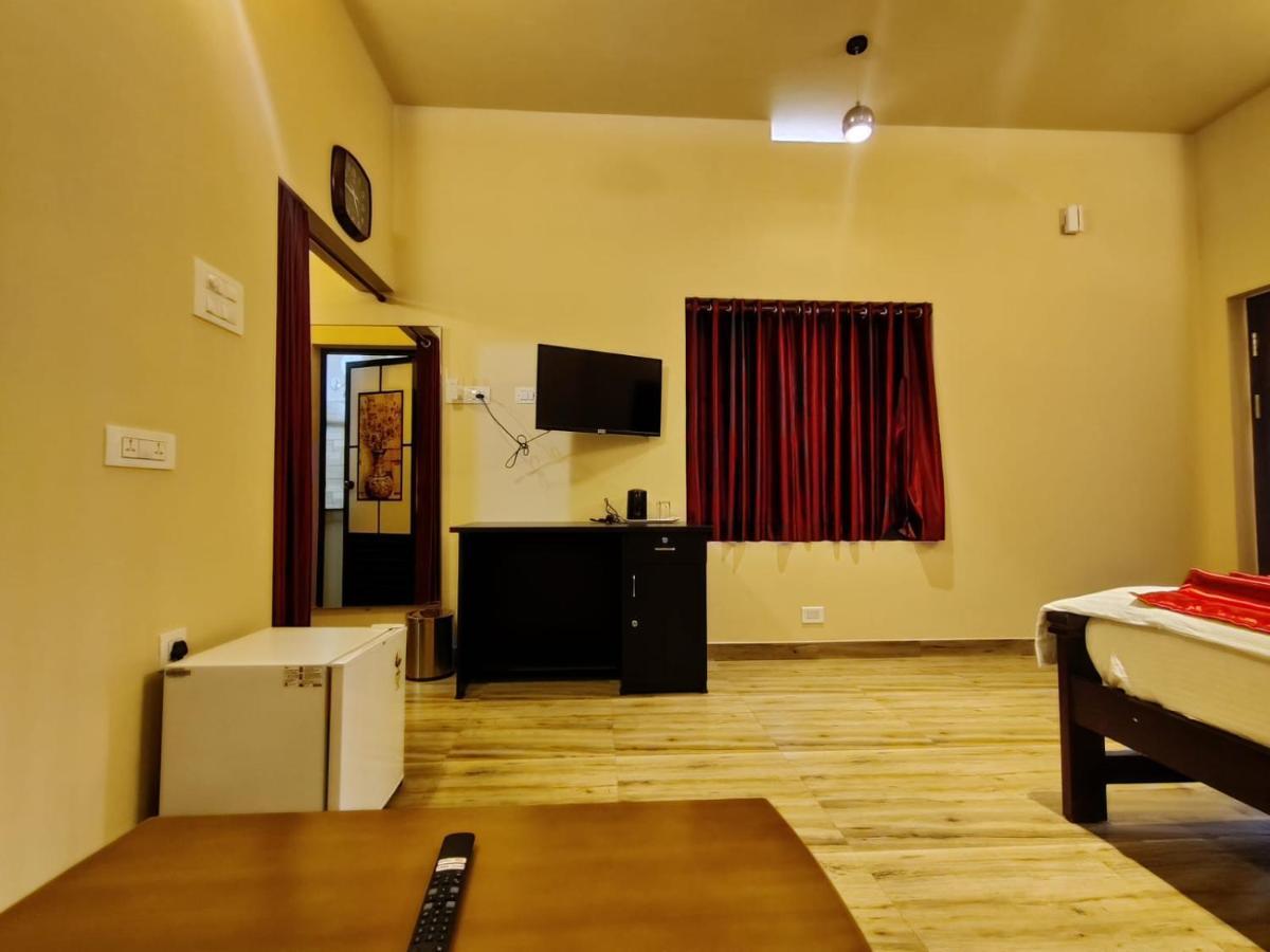 Forest And River Edge Resort Kannur Luaran gambar