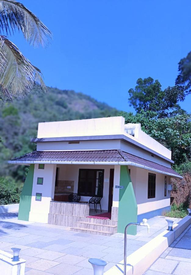 Forest And River Edge Resort Kannur Luaran gambar
