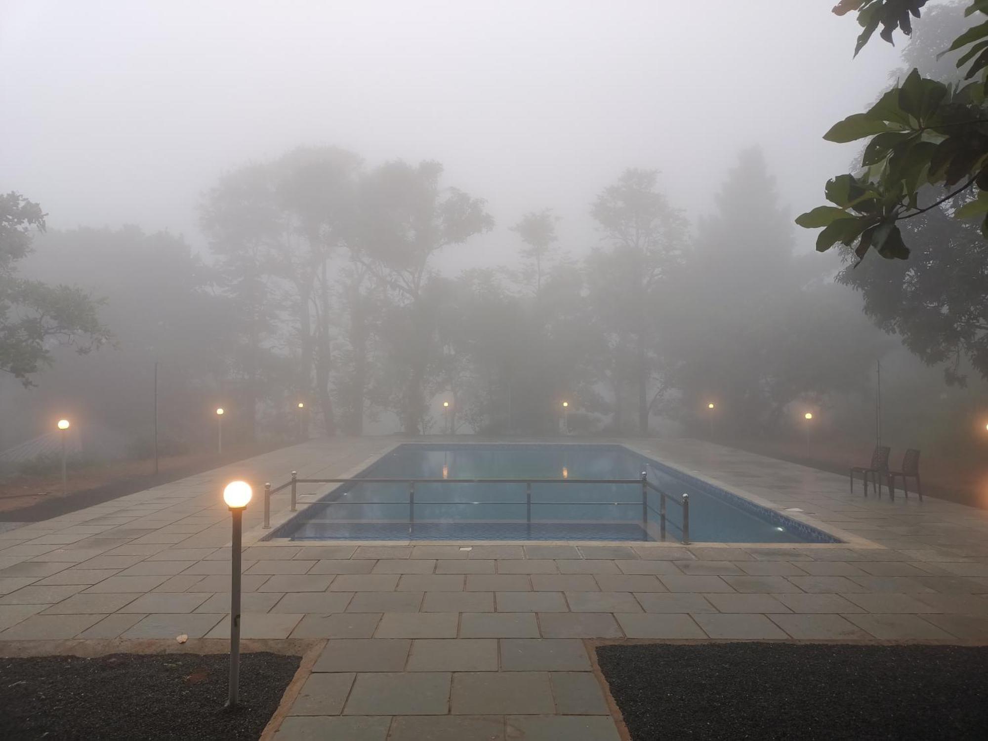 Forest And River Edge Resort Kannur Luaran gambar