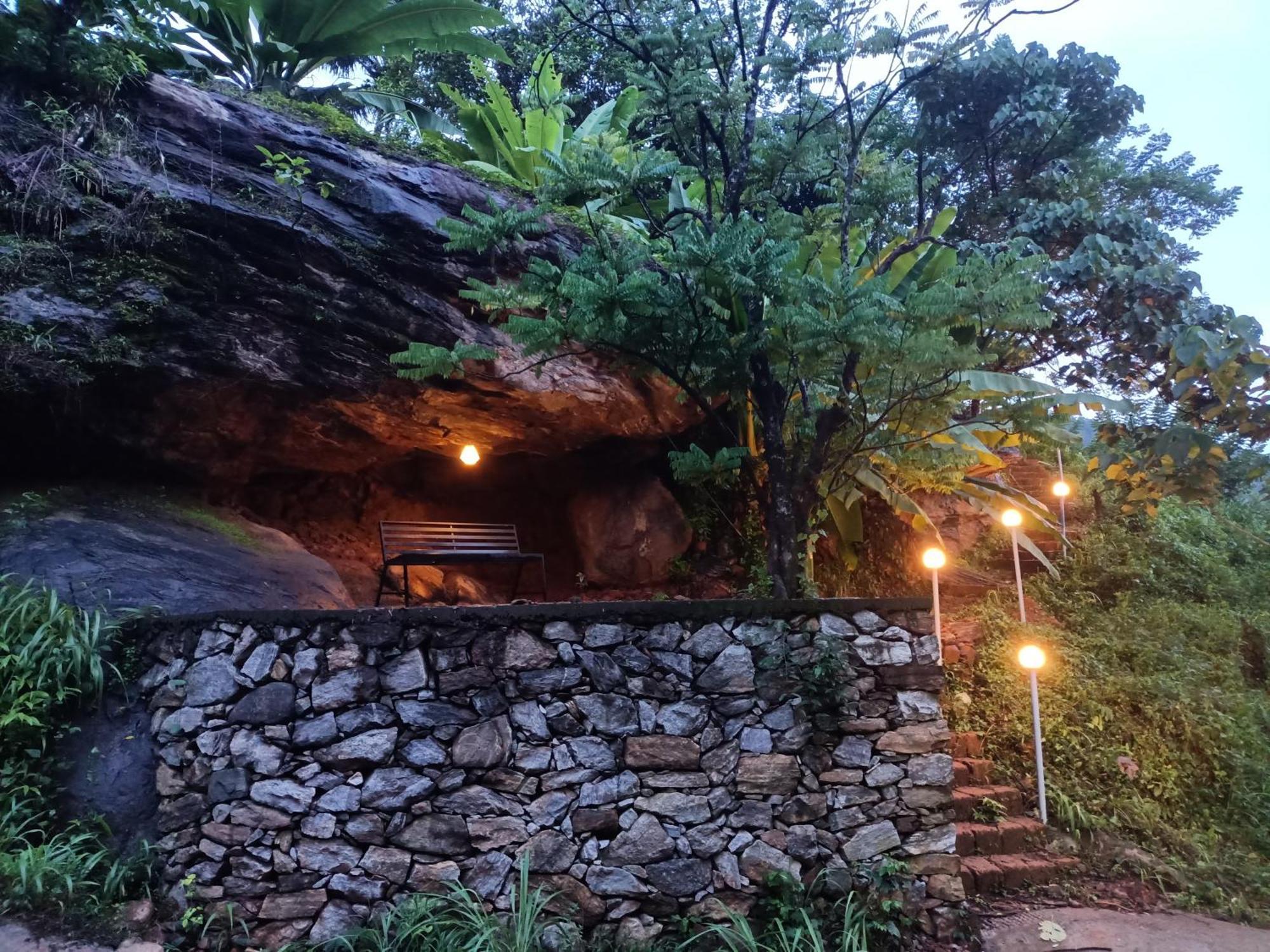 Forest And River Edge Resort Kannur Luaran gambar