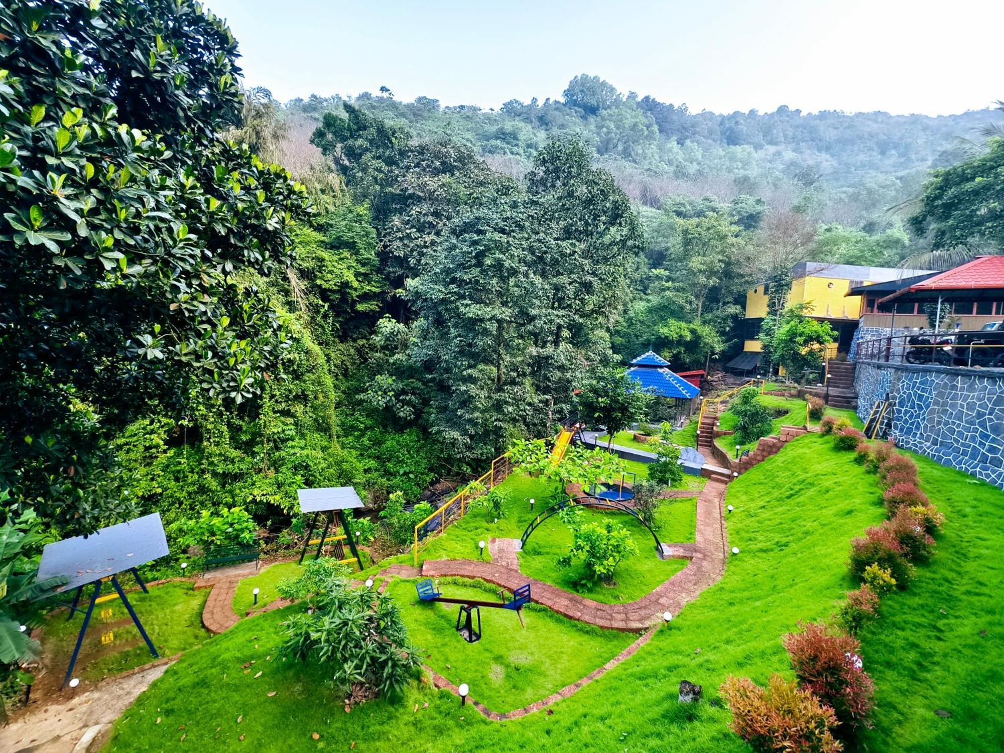 Forest And River Edge Resort Kannur Luaran gambar