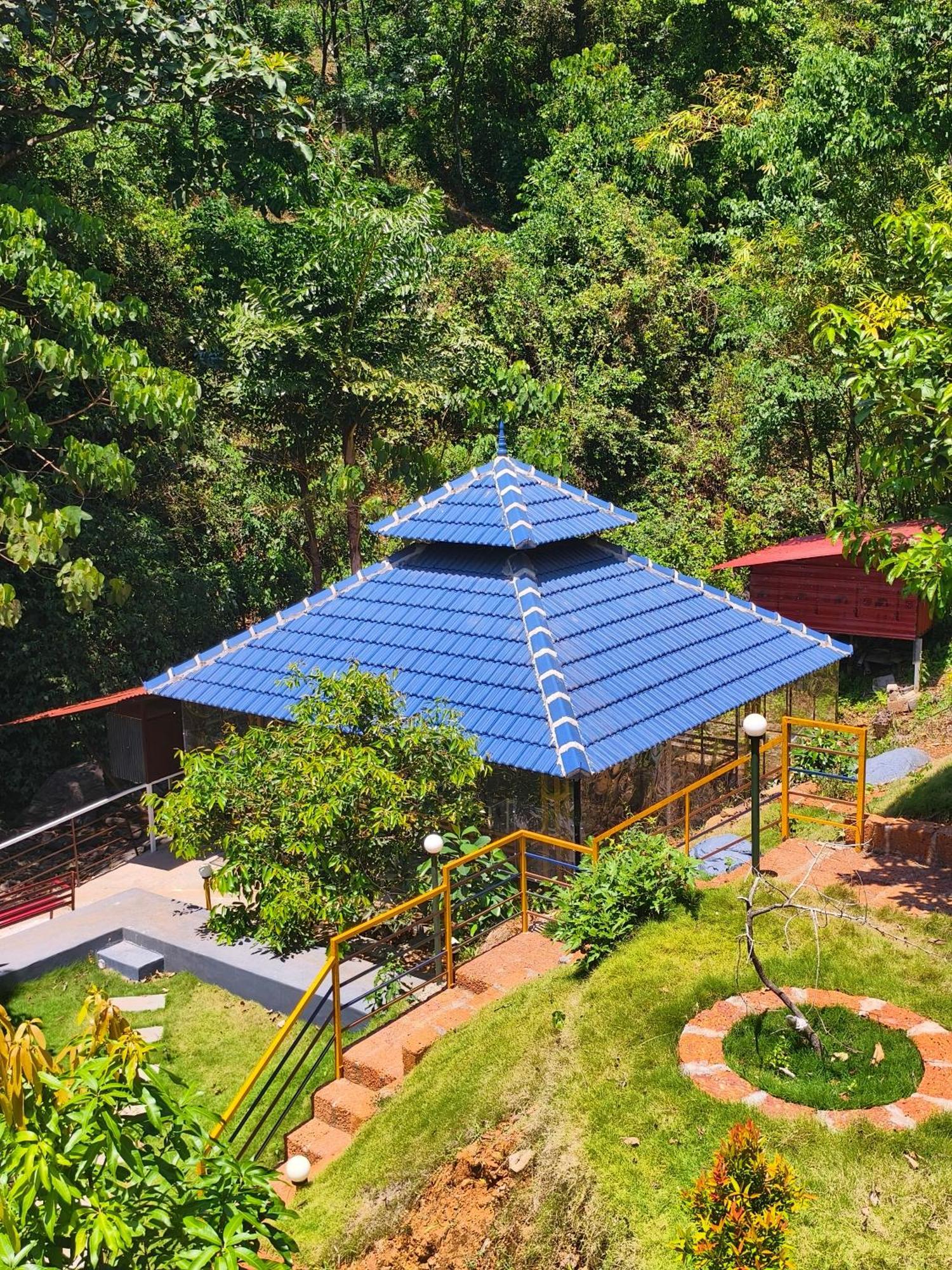 Forest And River Edge Resort Kannur Luaran gambar